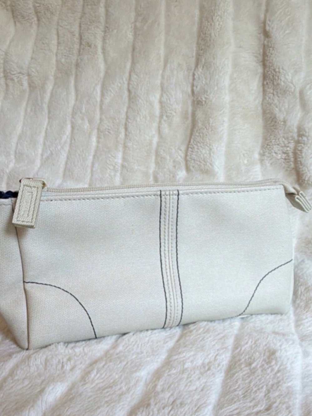 GUERLAIN Elegant Cream Zip Cosmetic Bag with Blue Accents & Blue Gingham Lining